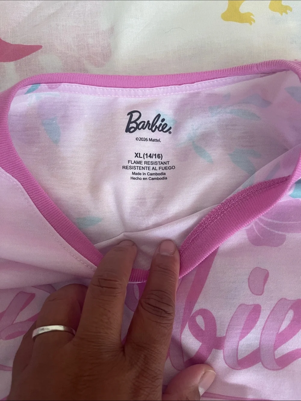 Barbie sleeve graphics mint